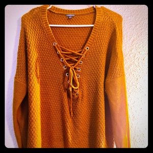 Cute sexy sweater... XL Gold Color ... Long Sleeve